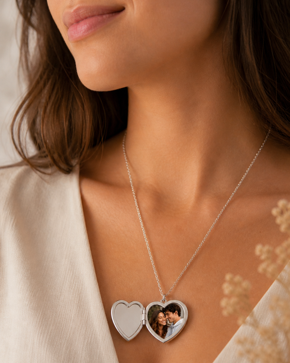 Collar Colgante Corazón Personalizado con Foto - Joya de Acero con Tapa Grabada y Placa a Color